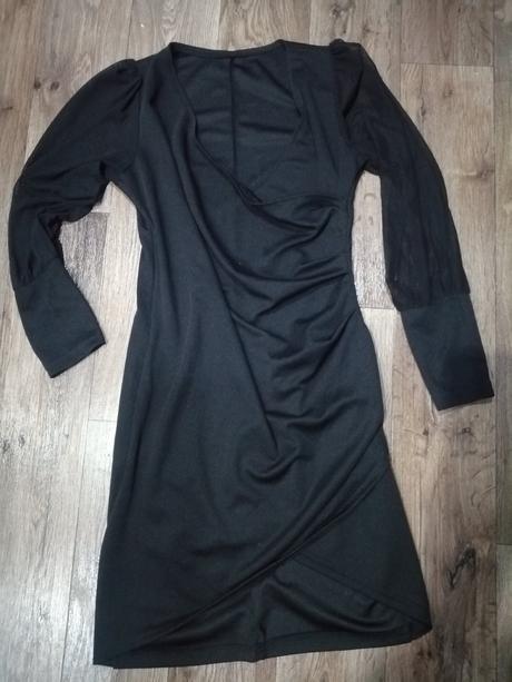 Šaty s priehľadnými rukávmi, m