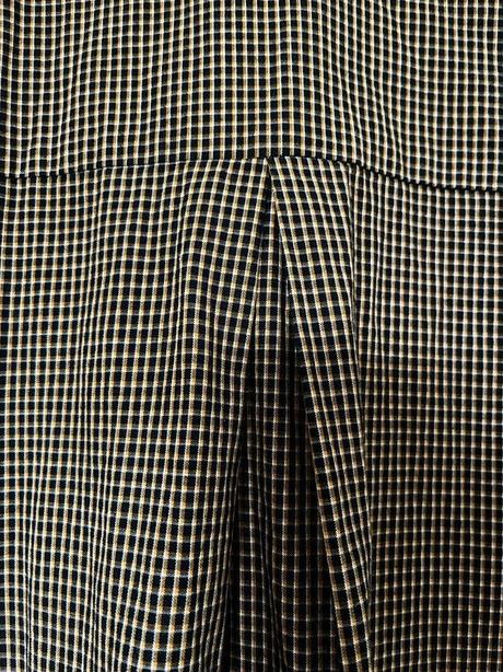 Second female saty, 40