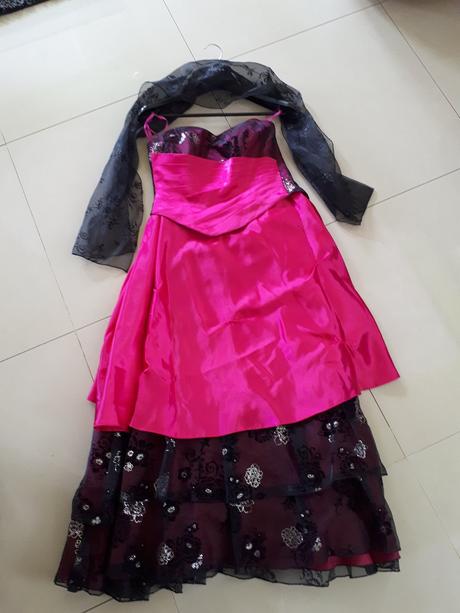 Super akcia damske saty, 38