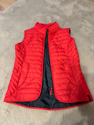 Tenká vesta, decathlon,140