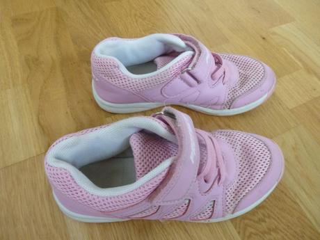 Tenisky ruzove, c. 30, 30