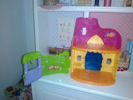 Snehulienka domček magic clip k malým bábikám, 