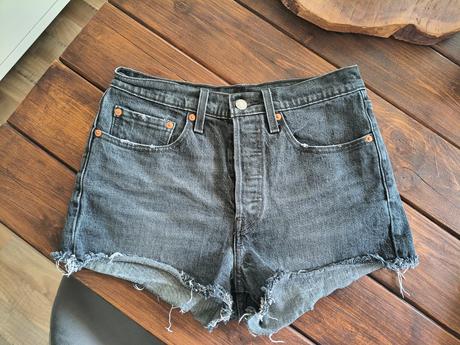 Levis 501 riflové sivé šortky xs-26, levis,s