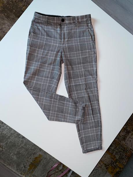 Nohavice kárované, bershka,s