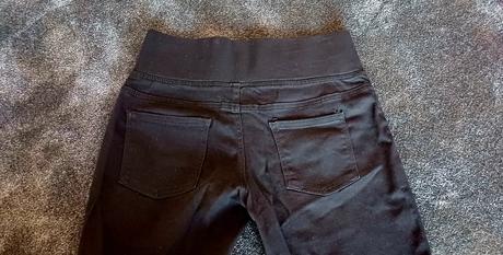 Cierne elasticke nohavice v.40 vysoky pas, 40