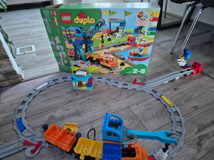 Lego vlaky + dinosaury, 