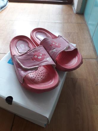 Dievčenské šľapky, 35