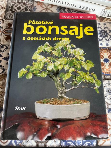 Knihy a casopisy bonsaj, 