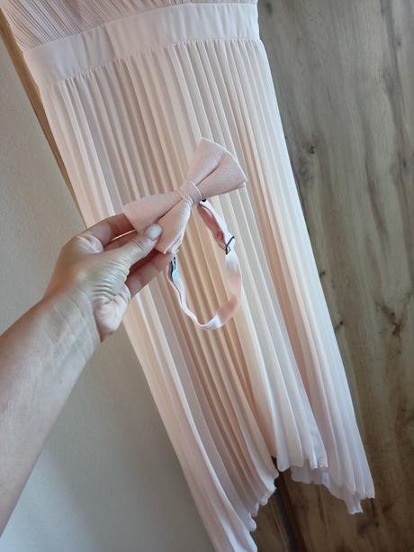 Púdrové spoločenské šaty midi 36, 36