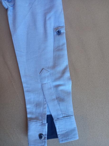 Košeľa s motýlikom, 98