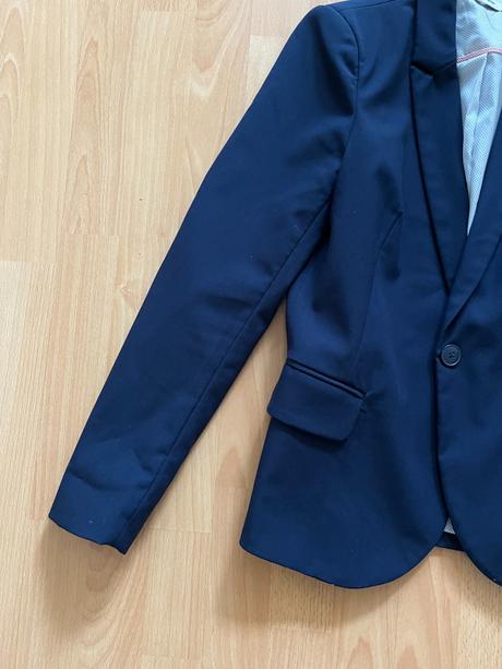 Tmavomodré sako stradivarius, stradivarius,s