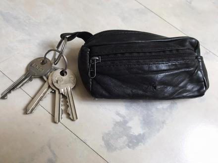 Prívesok/púzdro na kľúče, 