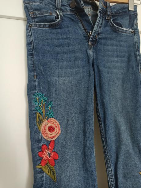 Rifle s kvetinkami, zara,32