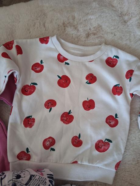 3 krat mikina velkost 80, primark,80