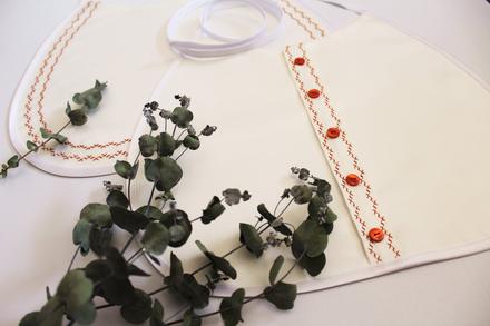 Svadobné podbradníky s výšivkou terakota, 