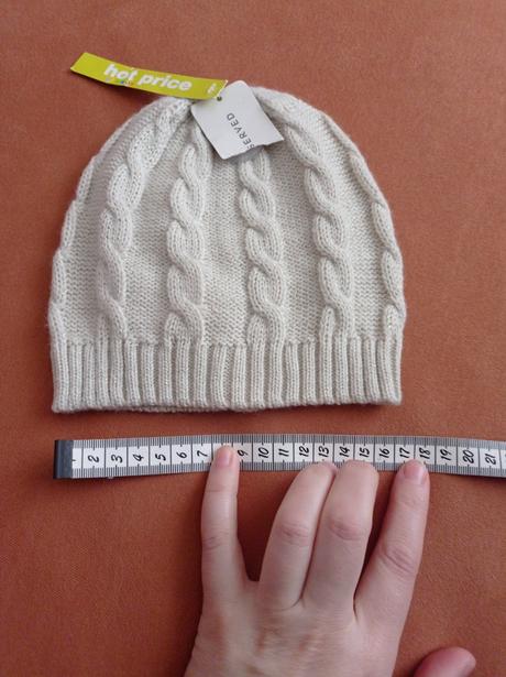 Čiapka, reserved,92