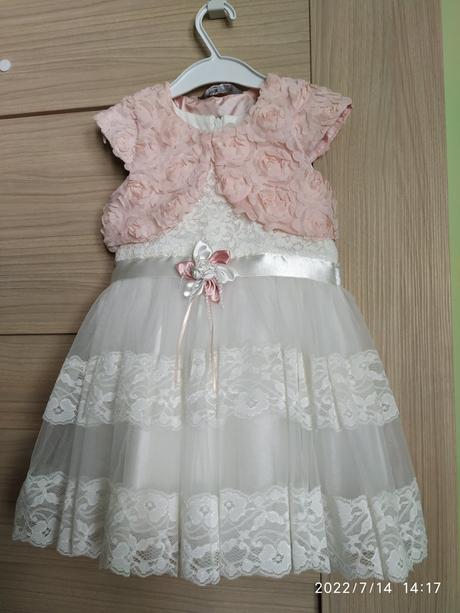 Šaty pre malú družičku, 104