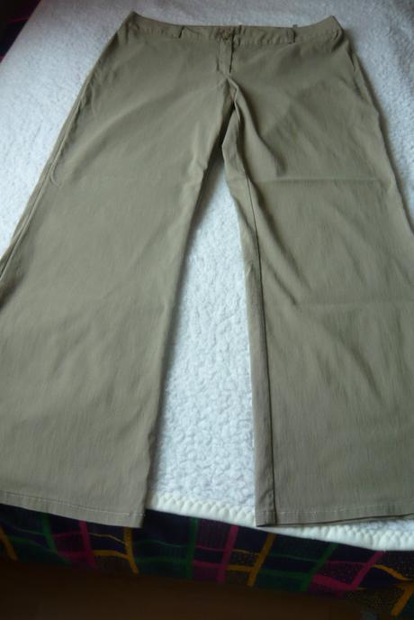 Dámske nohavice elegantné, elastické, 42