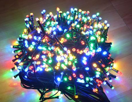 Svetelna retaz 700 led farebna, 