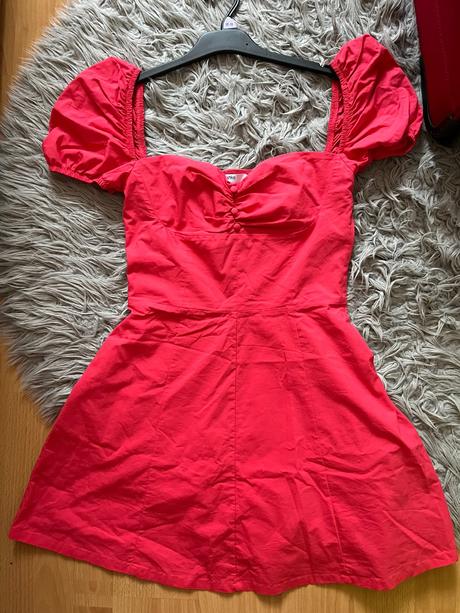 Krásne šaty, bershka,38