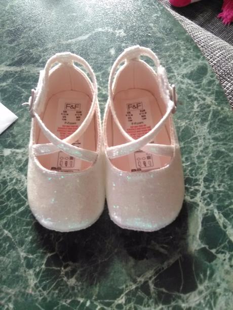 Balerínky raz obute v kociku, f&f,17