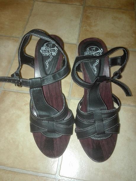 Sandálky, 39