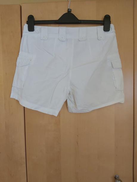 Dámske biele šortky č.m, m