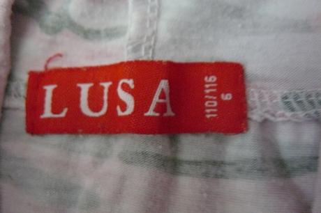 Maskáčové tričko s kapucňou, 110