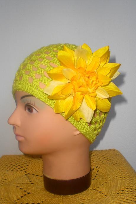 Háčkovaná čiapočka zelená, 104