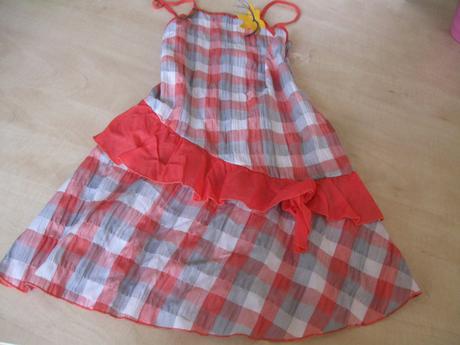 Letné šatôčky, 122, 128