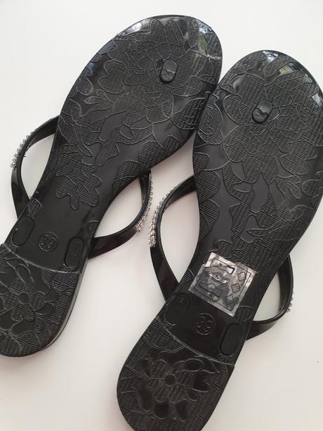 Šľapky s kamienkami, 39