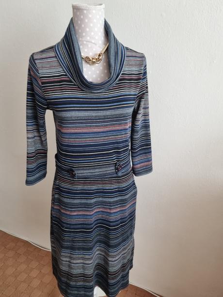 Pruhovane šaty m, m