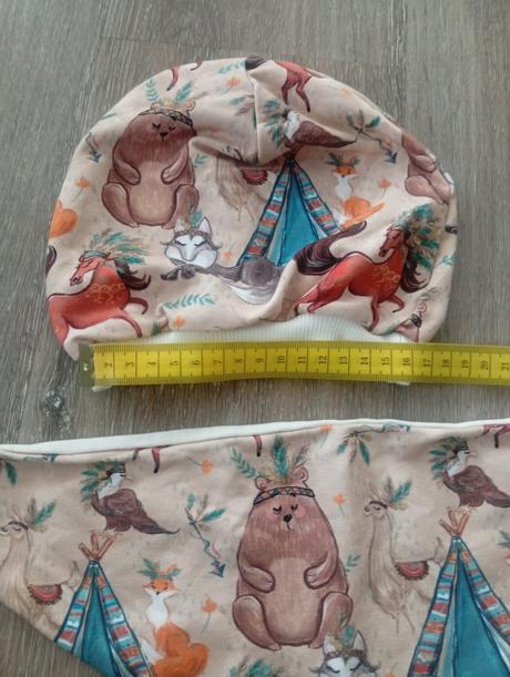 Čiapočka plus slintáčik, 80