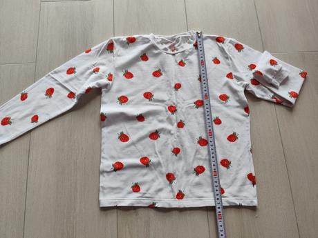 Predam dievcenske pyzama, 