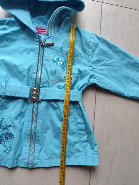 Predám dievčenský kabátik, 