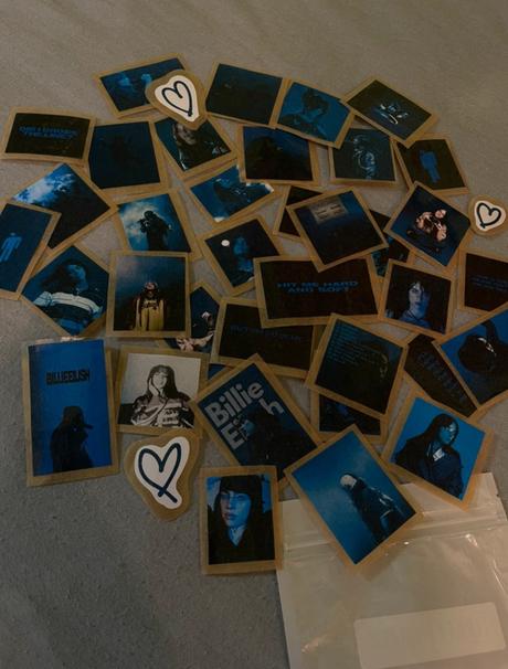 Billie eilish nalepky hit me hard and soft, 