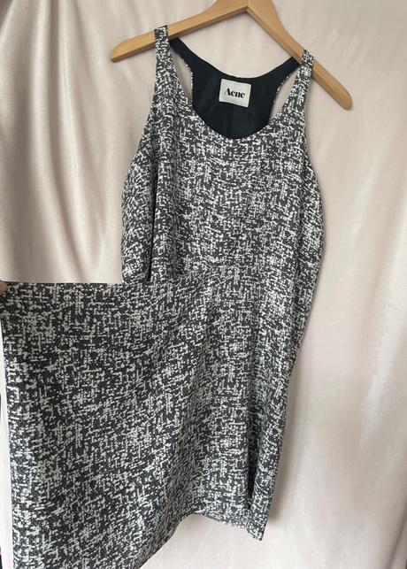 Midi saty acne v.38, 38