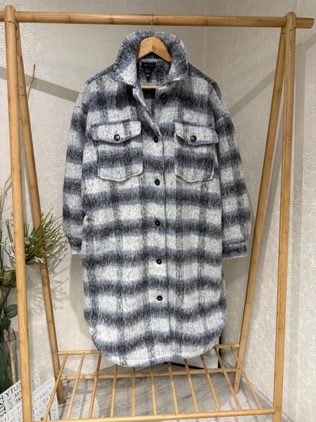 Kabat new look, new look,m