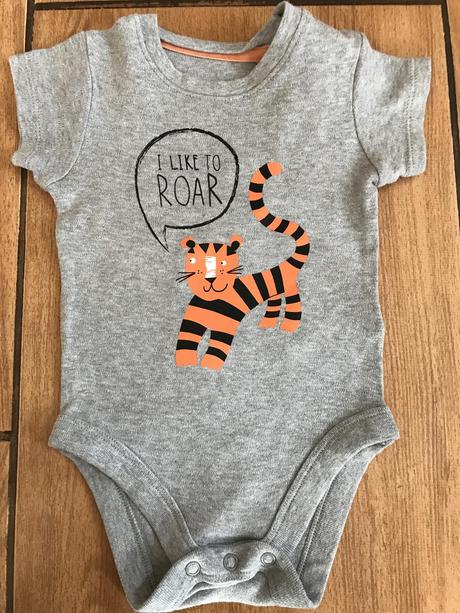 Šedé bodíky zn.m&s, marks & spencer,68