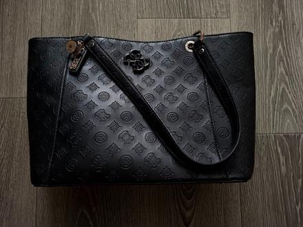 Guess kabelka noel elite, guess