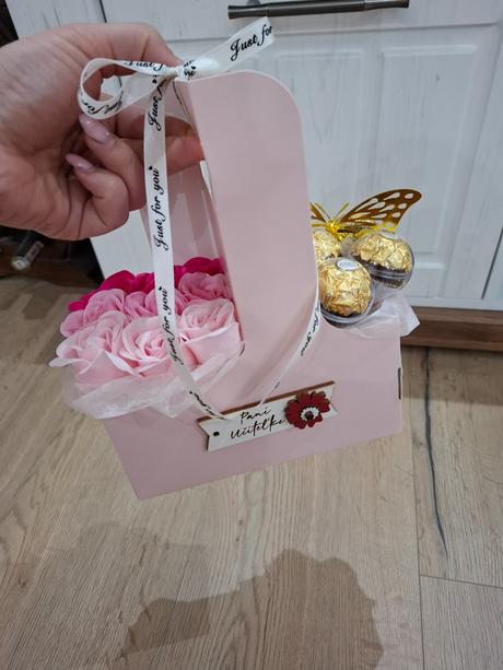 Pre pani učiteľku, 