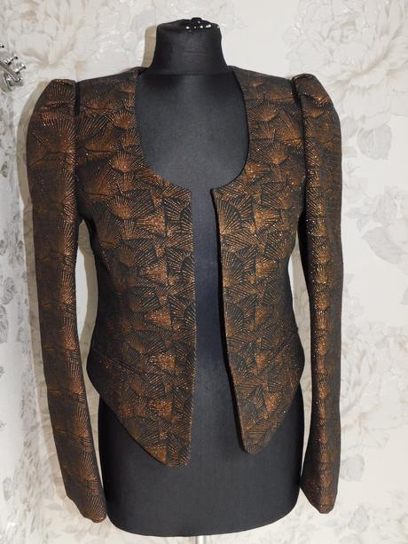 Maison scotch luxusny slavnostny blejzer, 36