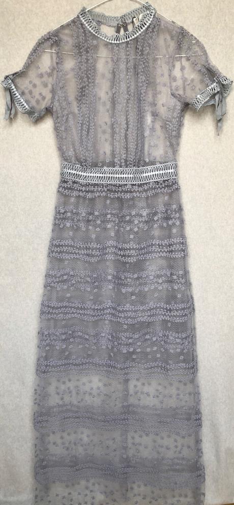 Vyšívané maxi šaty, xs