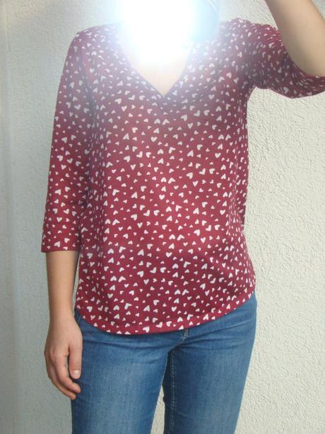 Bordovočervený tenký pulóvrik s, s