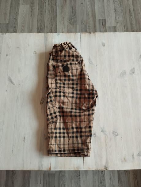 Kraťasy kapsáče káro, 152