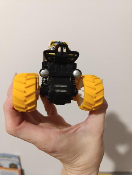 Domiešavač a monster truck, 