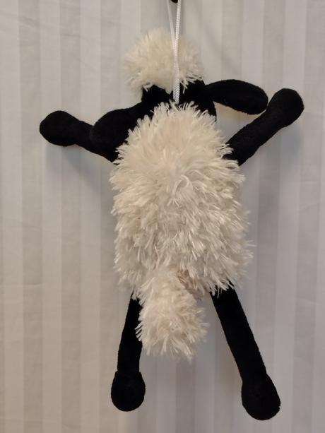 Plyšová ovečka shaun s pútkom, nici, 31 cm,