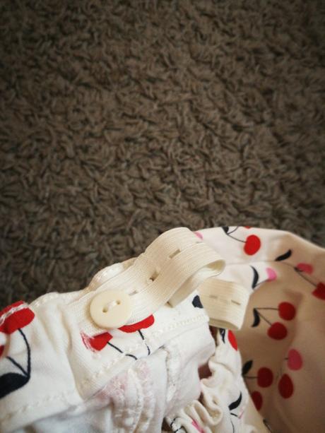 Tenké riflove nohavice, lindex,104