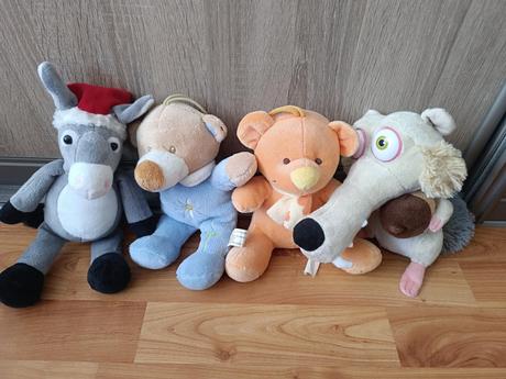- hračky-plyšové -,