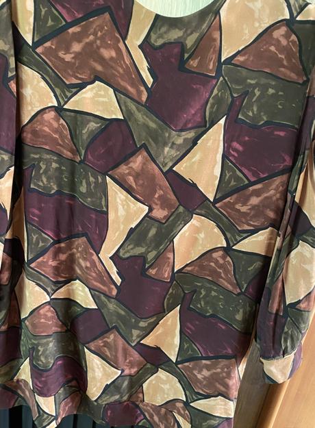 Kvalitné podšité šaty s plisovanou sukňou v. 48, 48